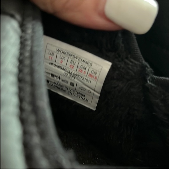 Black north face " Skims" slip on. Brand new never worn size 11. - Picture 7 of 7